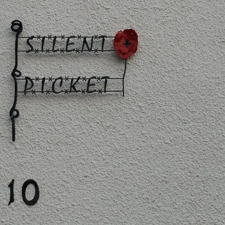 The Silent Picket 4* Martinpuich