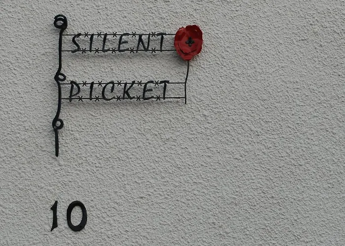 The Silent Picket 4* Martinpuich